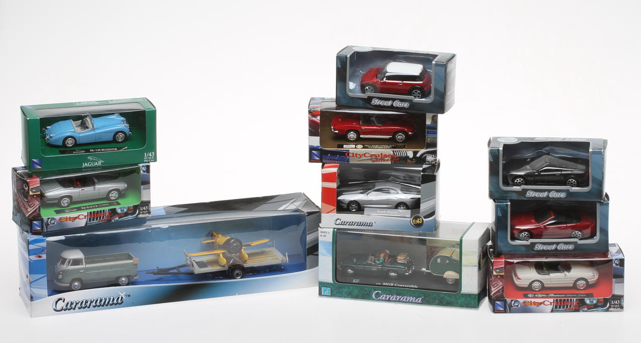 MODELLBILAR, 1:43, 10 STYCKEN.