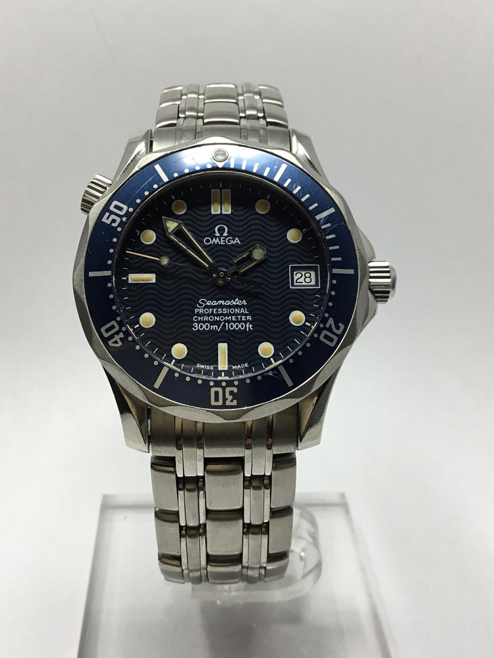 Blue Wave James Bond.