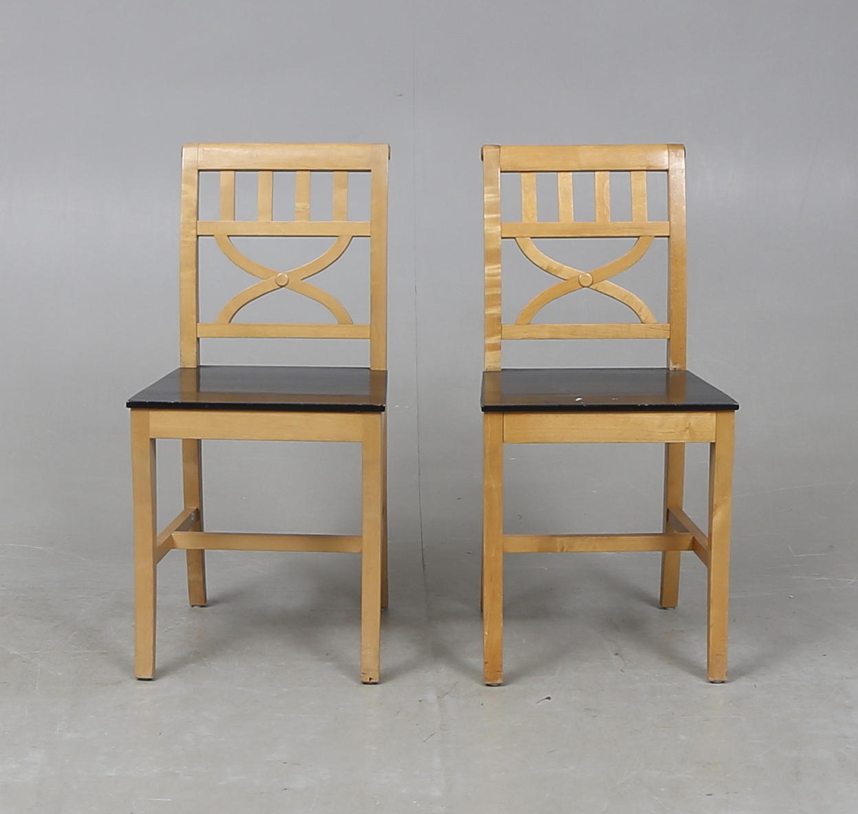 ÖSTGÖTASTOLAR, ett par, Herman Andersson, Skänninge.