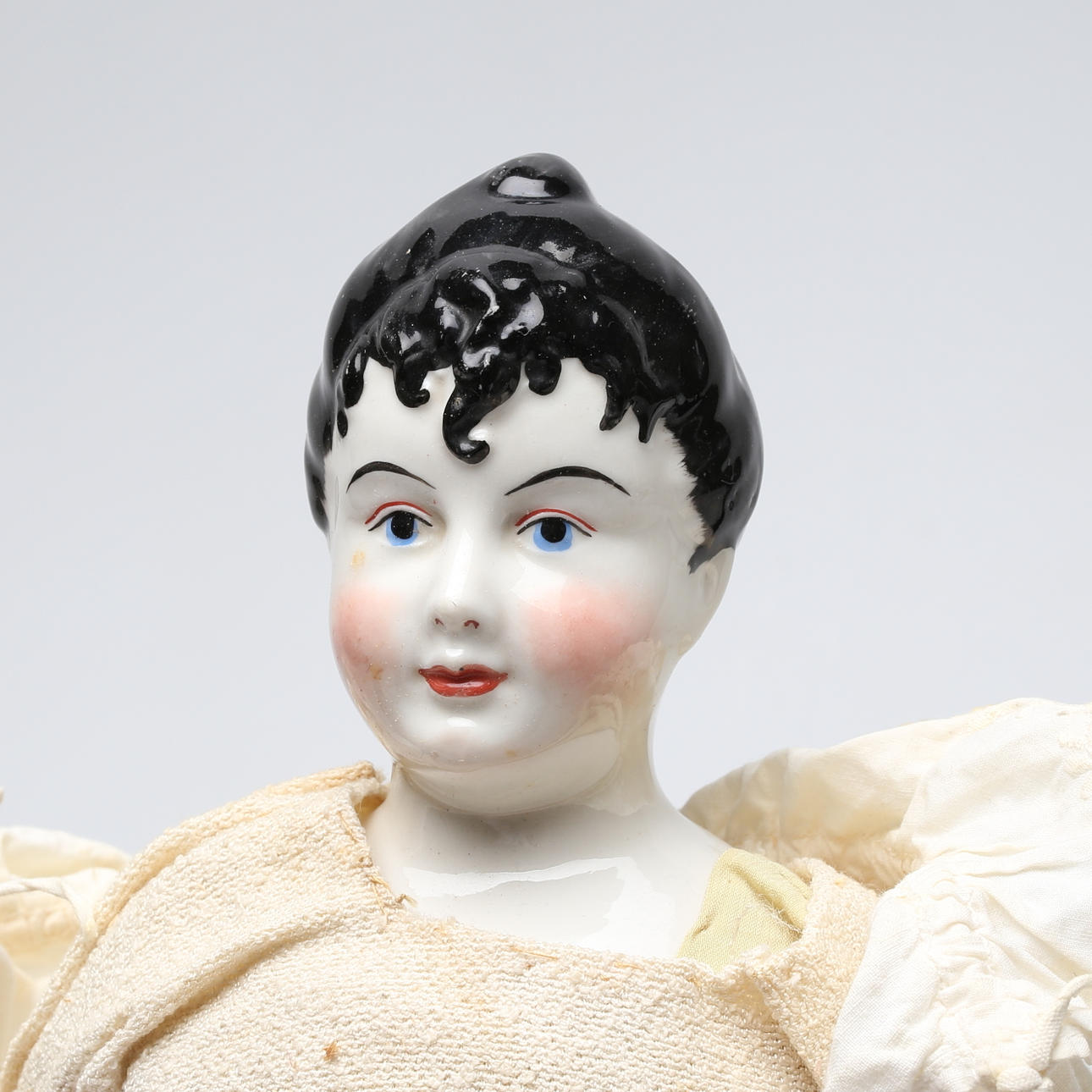 DOLL, porcelain, 19th/20th century.