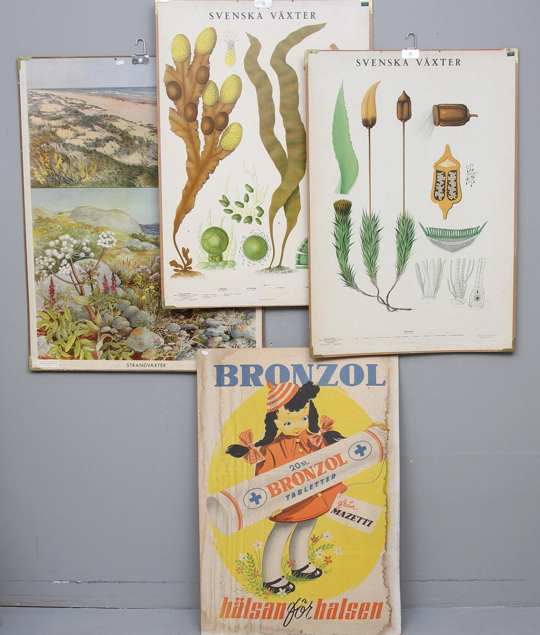 SKOLPLANSCHER, 3 st samt REKLAMSKYLT, 1900-talets mitt.