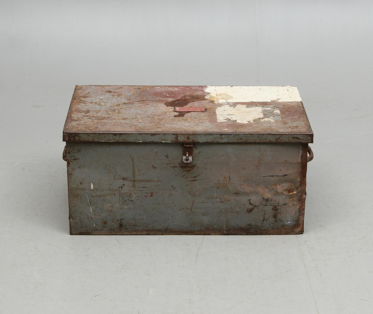 VERKSTADSLÅDA, plåt, skyltmärkt Gösta Schelin Aktiebolag, 1900-tal.