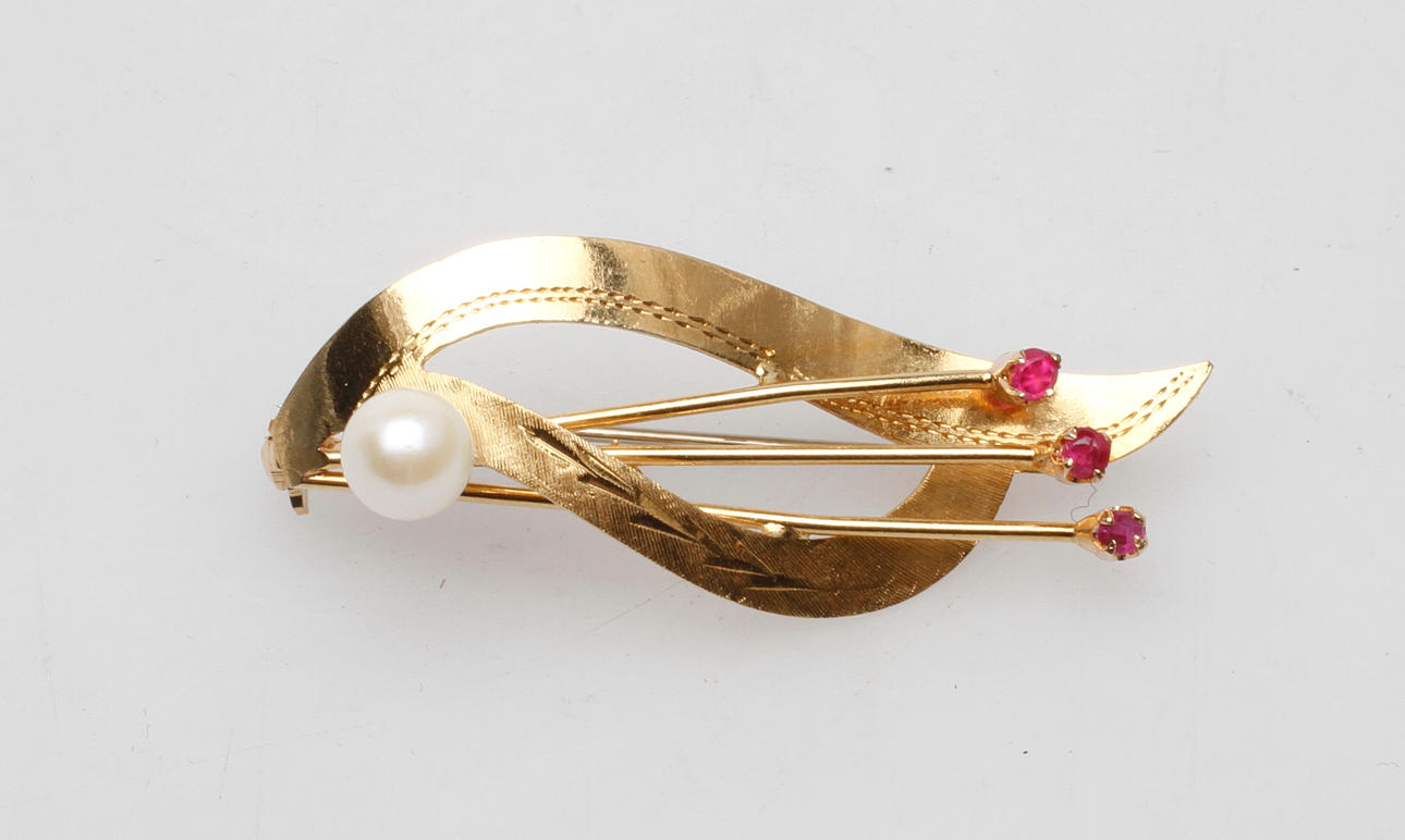 BROSCH, 18k guld, Italien, vikt ca 6,2 gram.