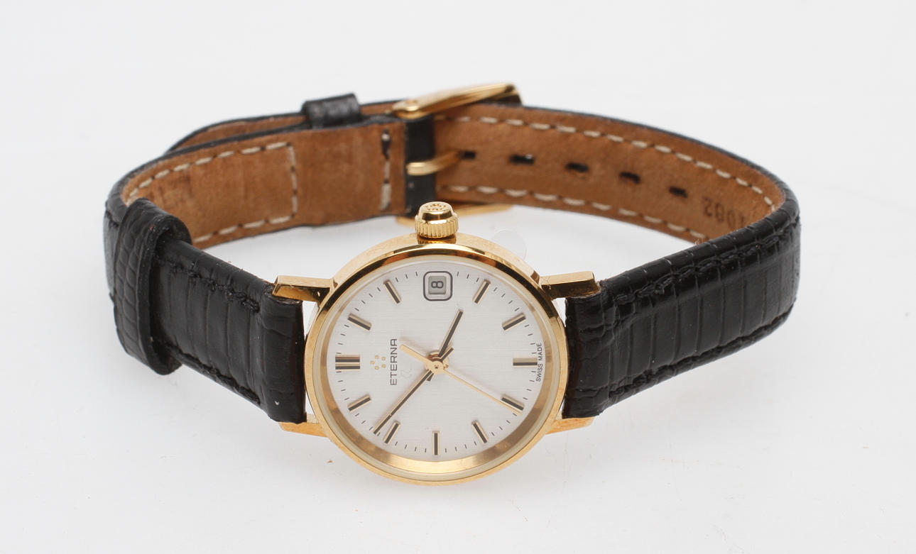 DAMUR ETERNA, 18k guld, quartz.