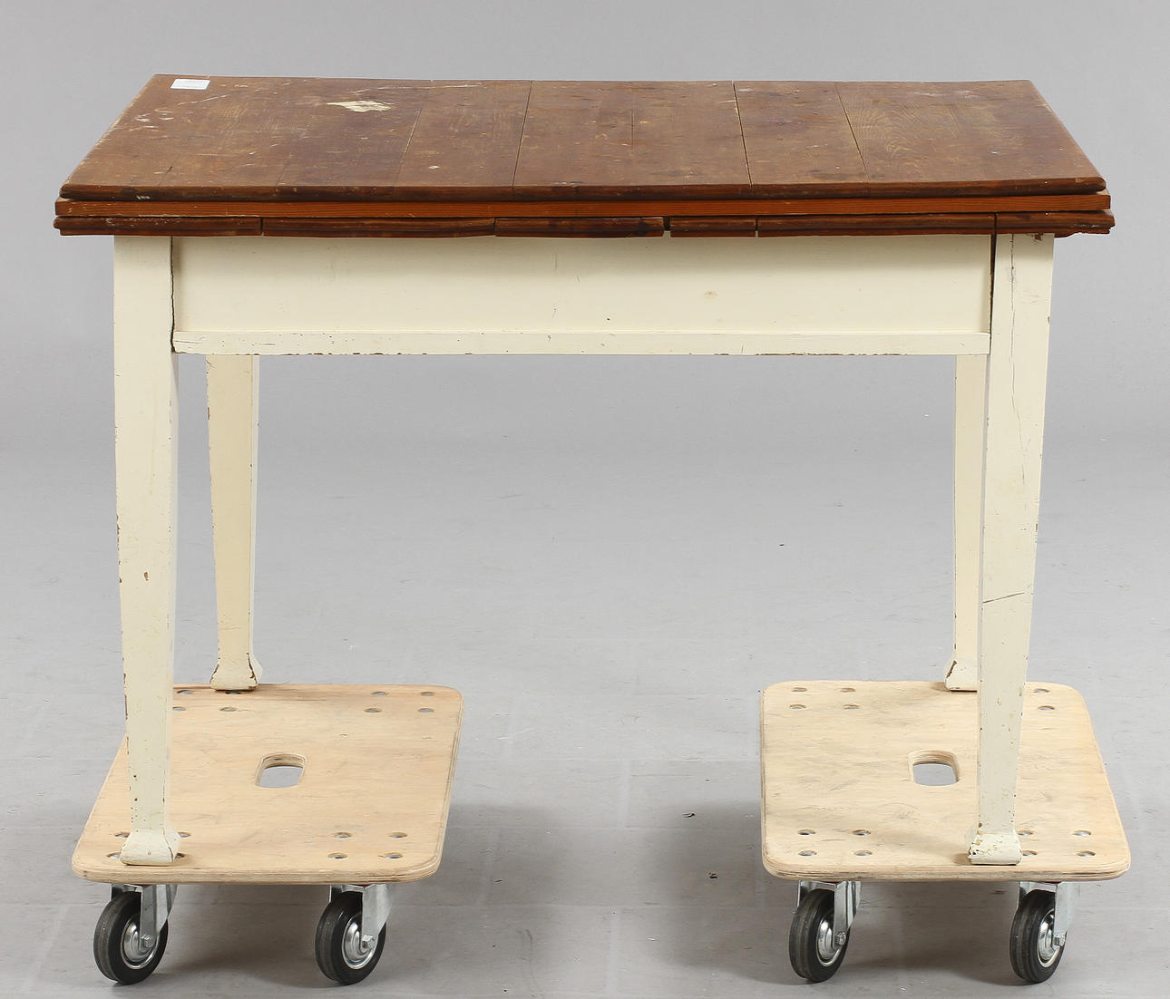 BORD, jugend, sekelskiftet 1800/1900-tal.