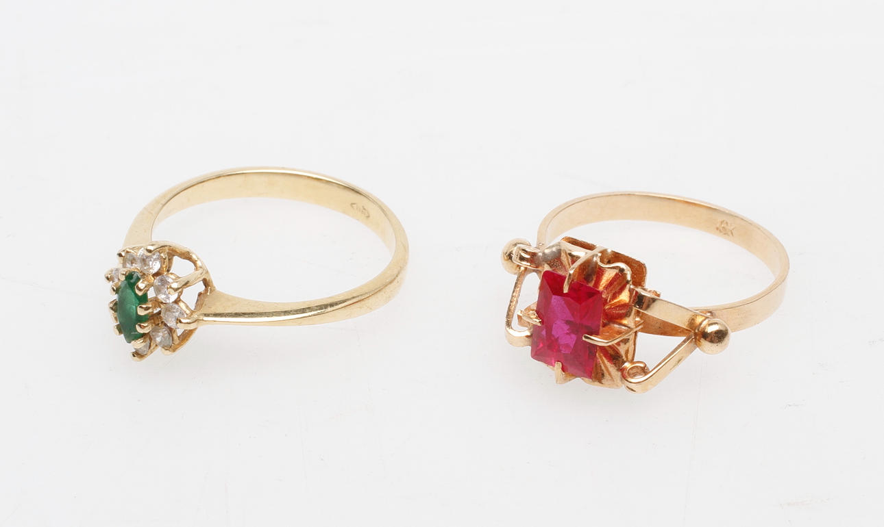 RINGAR, 2 st, 18k guld vikt ca 5,5 gr.