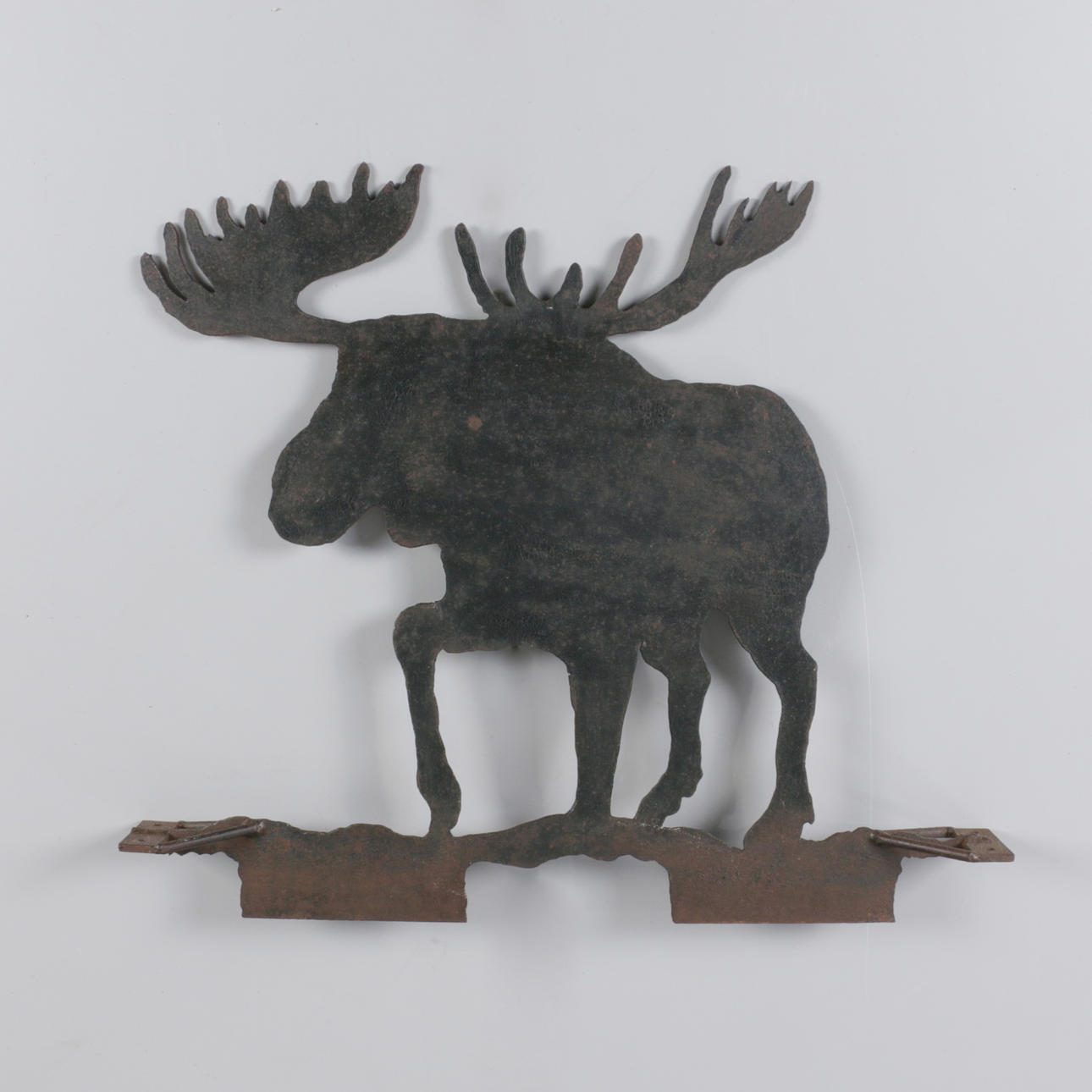 MÅLTAVLA, bemålad metall, älg, 1900-tal.