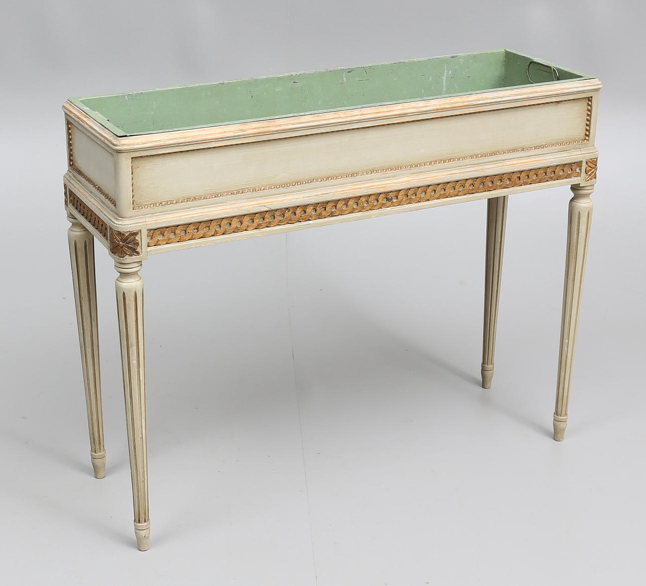 BLOMBORD, gustaviansk stil, 1900-talets första hälft.