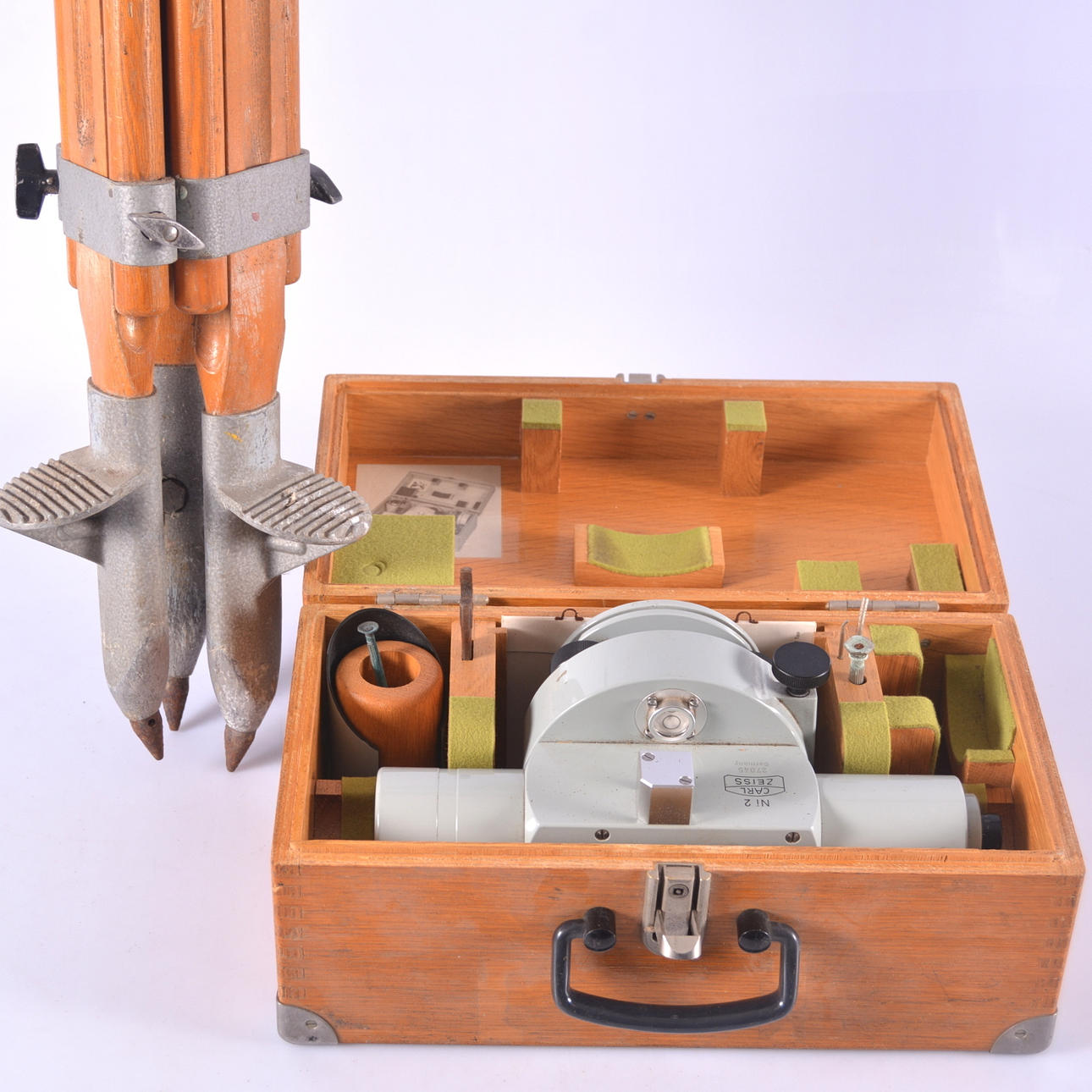 MÄTINSTRUMENT, 2 delar, 1900-tal.