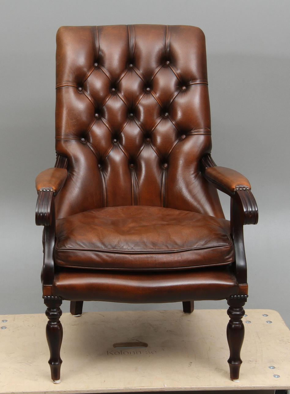 FÅTÖLJ, engelsk stil, 1900-talets andra hälft.