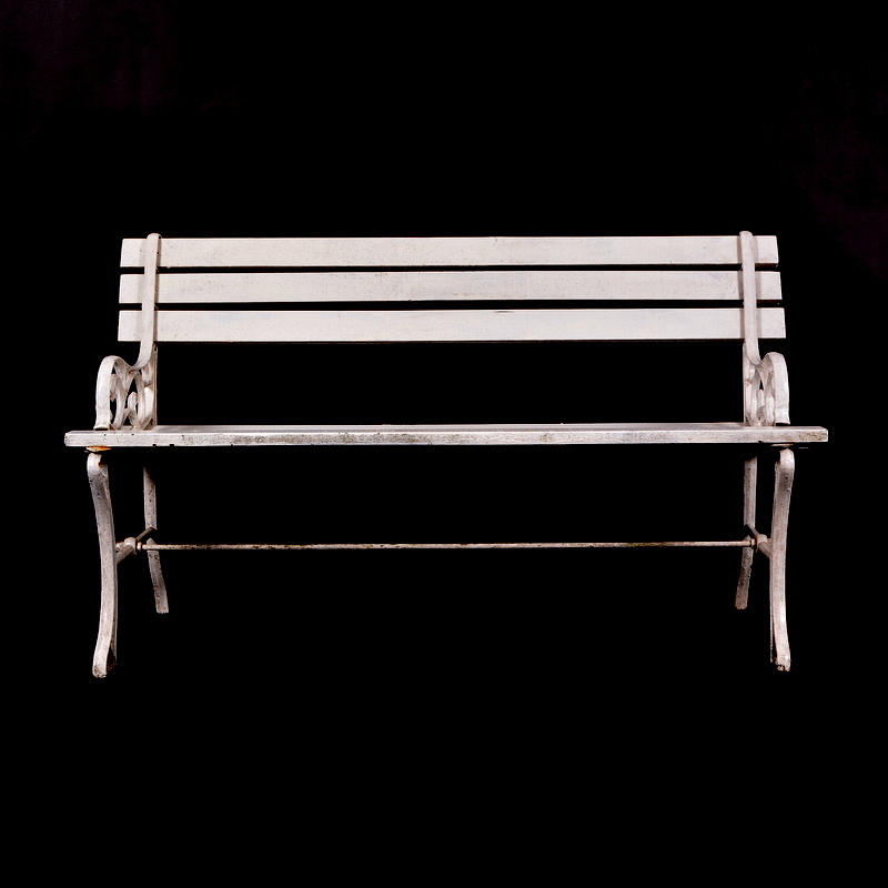 TRÄDGÅRSSOFFA, vitlackerad, 1900-tal.