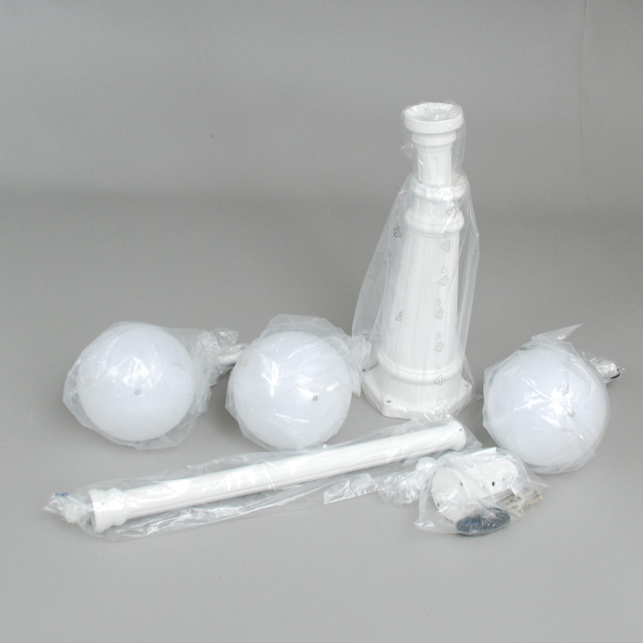 UTOMHUSBELYSNING, "FRIDA" STOLPE RINGUS.