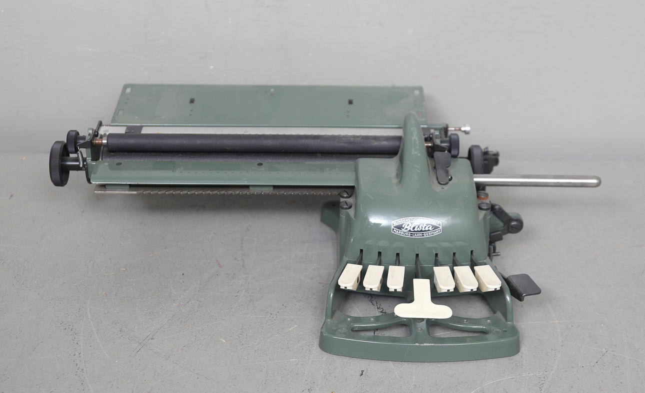 BRAILLE TYPEWRITER, Blista, Germany.