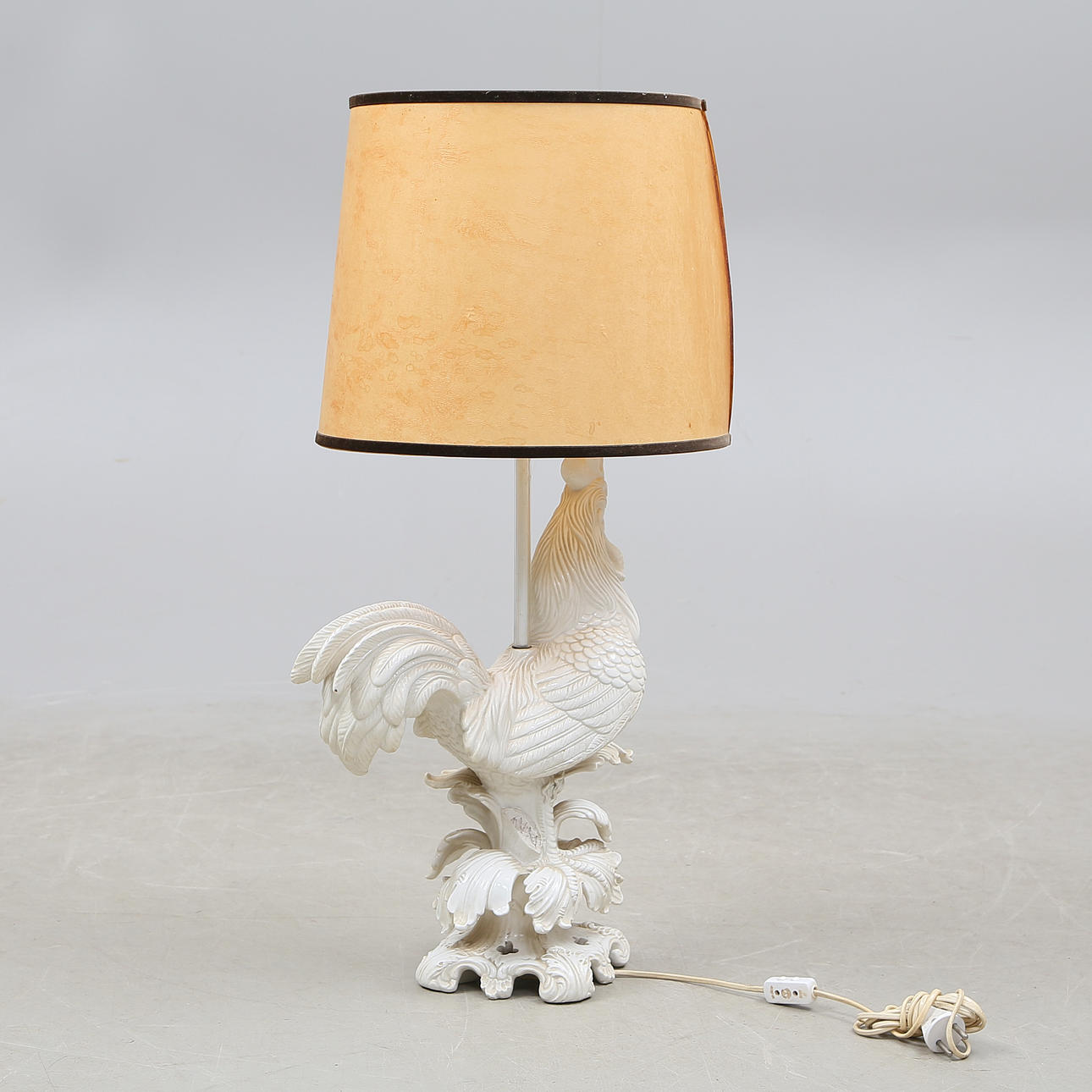 LÁMPARA DE MESA, cerámica, Gallo.