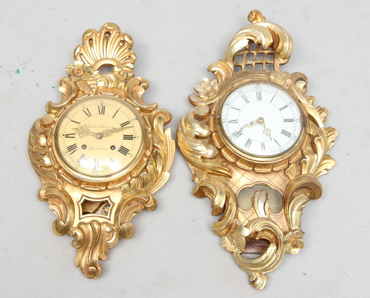 VÄGGPENDYLER, 2 st, rokokostil, 1900-tal.