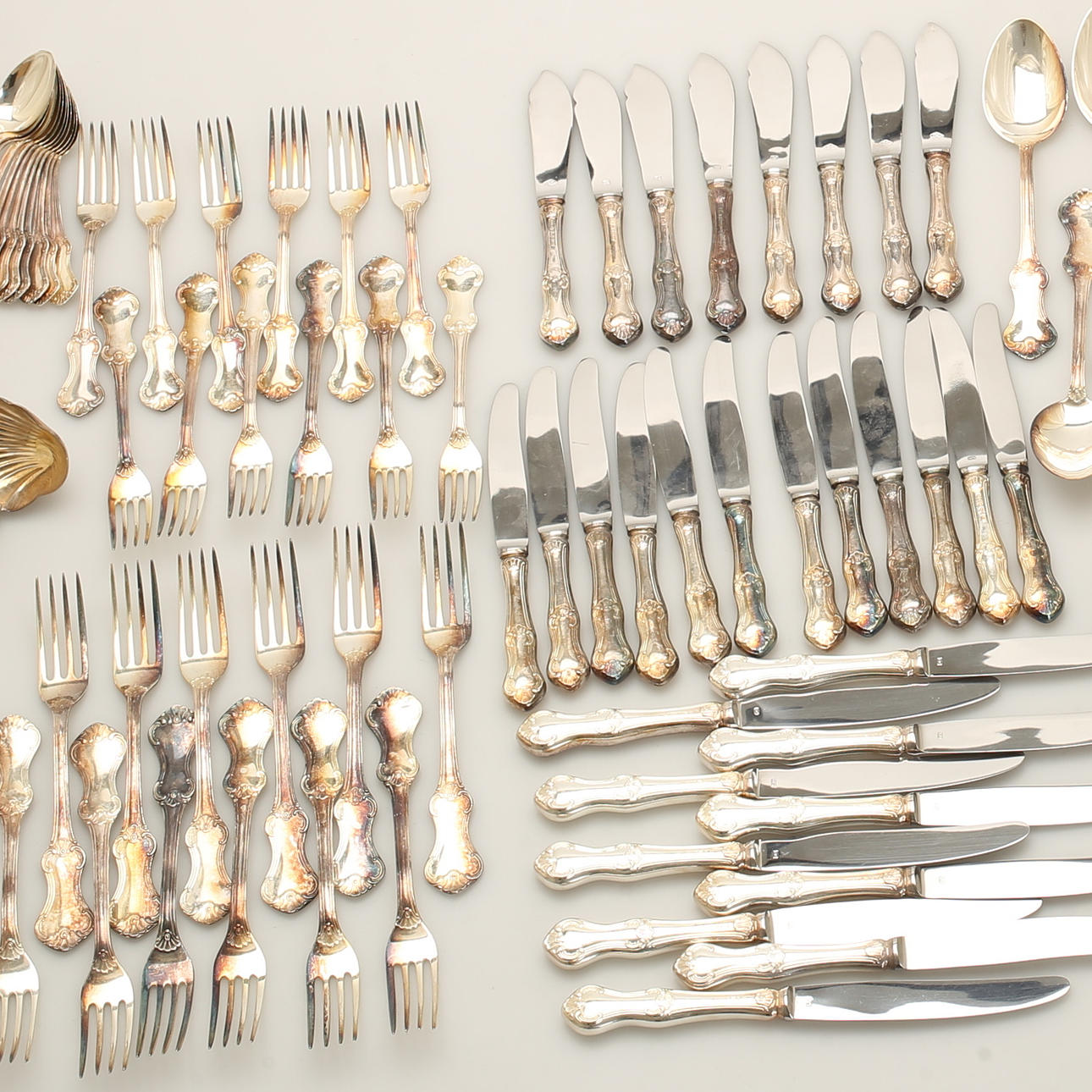 BESTIK, 86 dele, "Patricia", sølv.