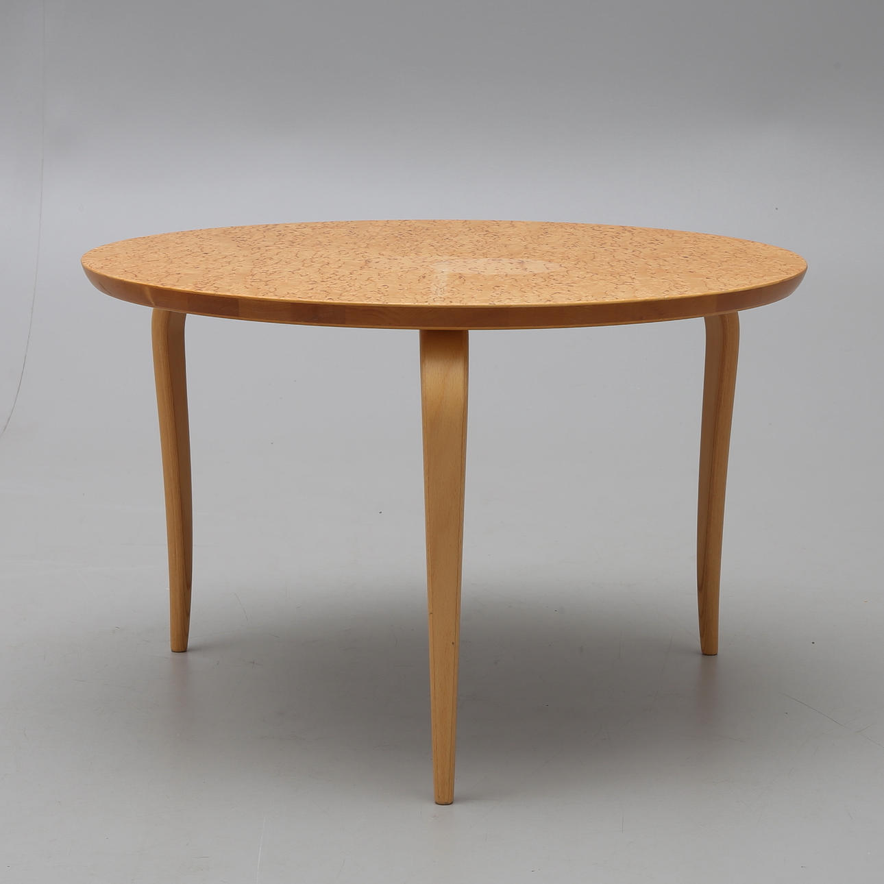 BRUNO MATHSSON. BEISTELLTISCH "Annika", DUX.