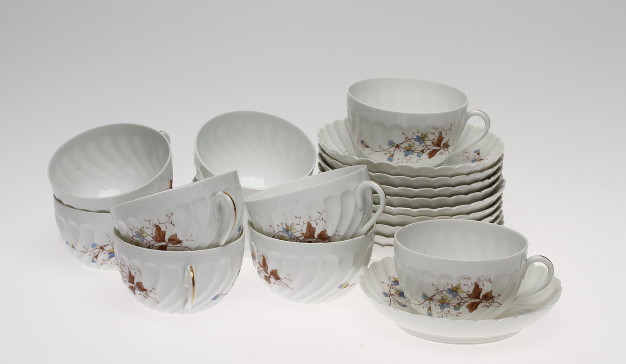 TEKOPPAR, 10 st, omkring 1900, porslin.