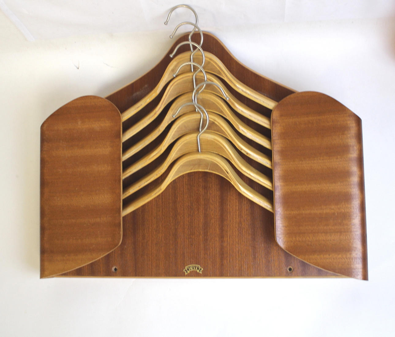 GALGHÅLLARE, med galgar, teak, 1900-talets mitt.