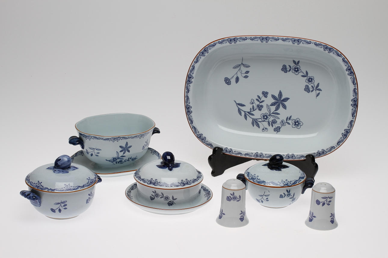 MATSERVIS, 62 delar. "Ostindia" Rörstrand.