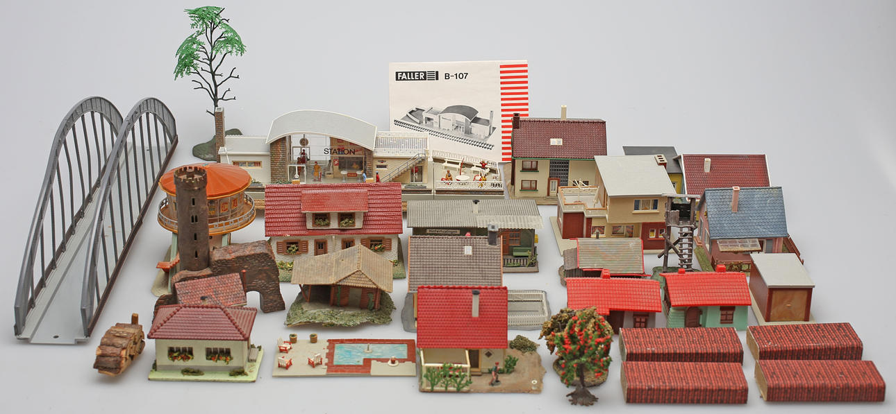 PARTI MODELLTÅG DELAR, Faller, Germany.