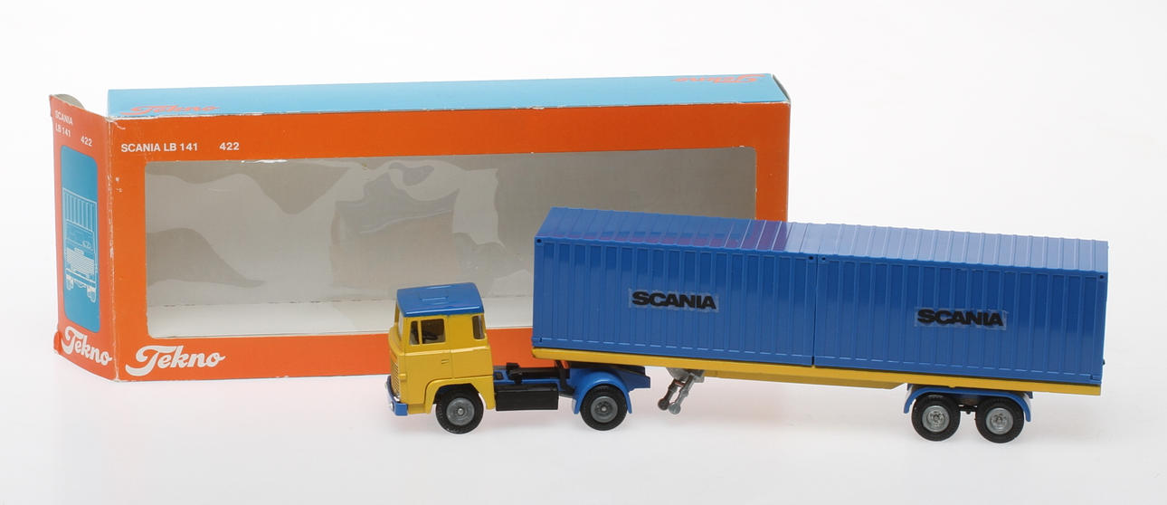 MODELLBIL TEKNO HOLLAND VOLVO SCANIA LB 141 422 i originalkartong (A).