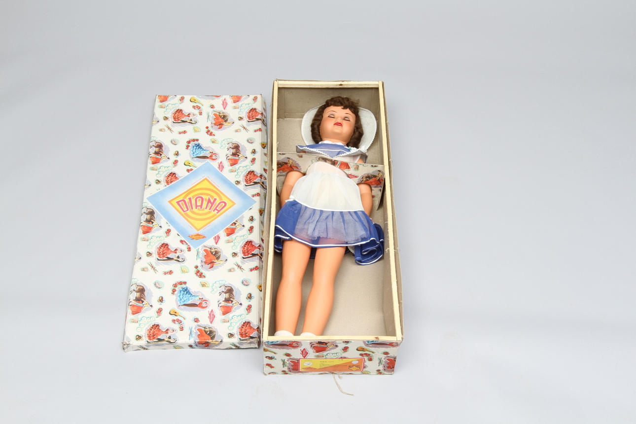 DOCKA, i originalkartong, Diana, 1900-tal.