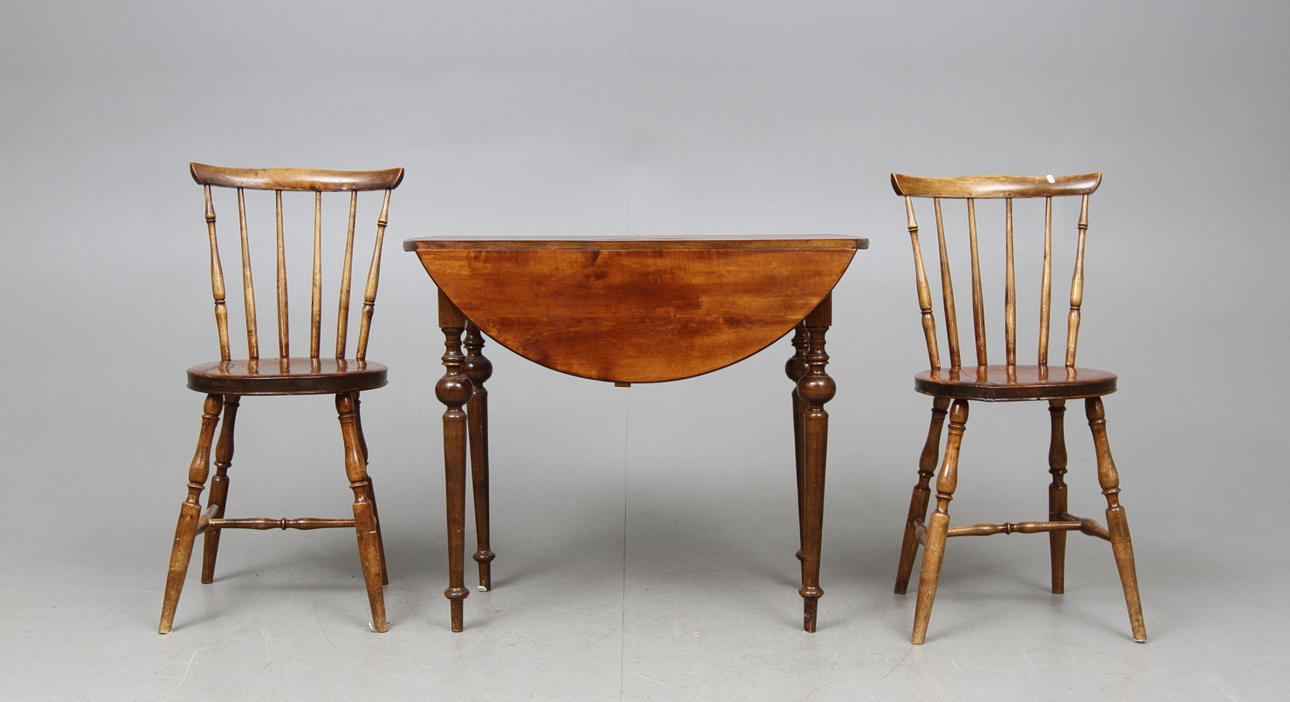 KLAFFBORD, samt 2 st stolar, 1800 tal.