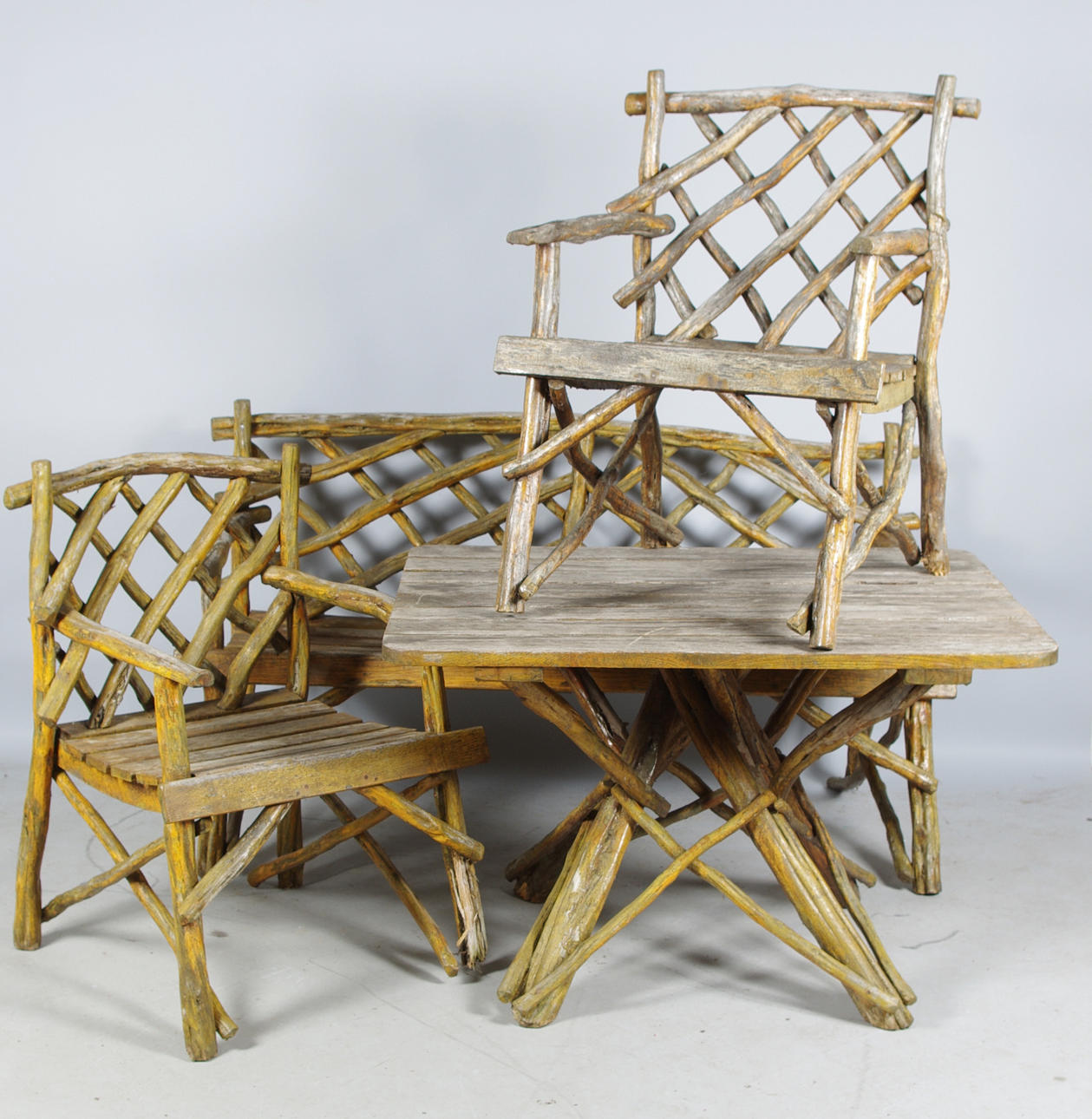 TRÄDGÅRDSGRUPP, soffa, bord, 2 karmstolar.