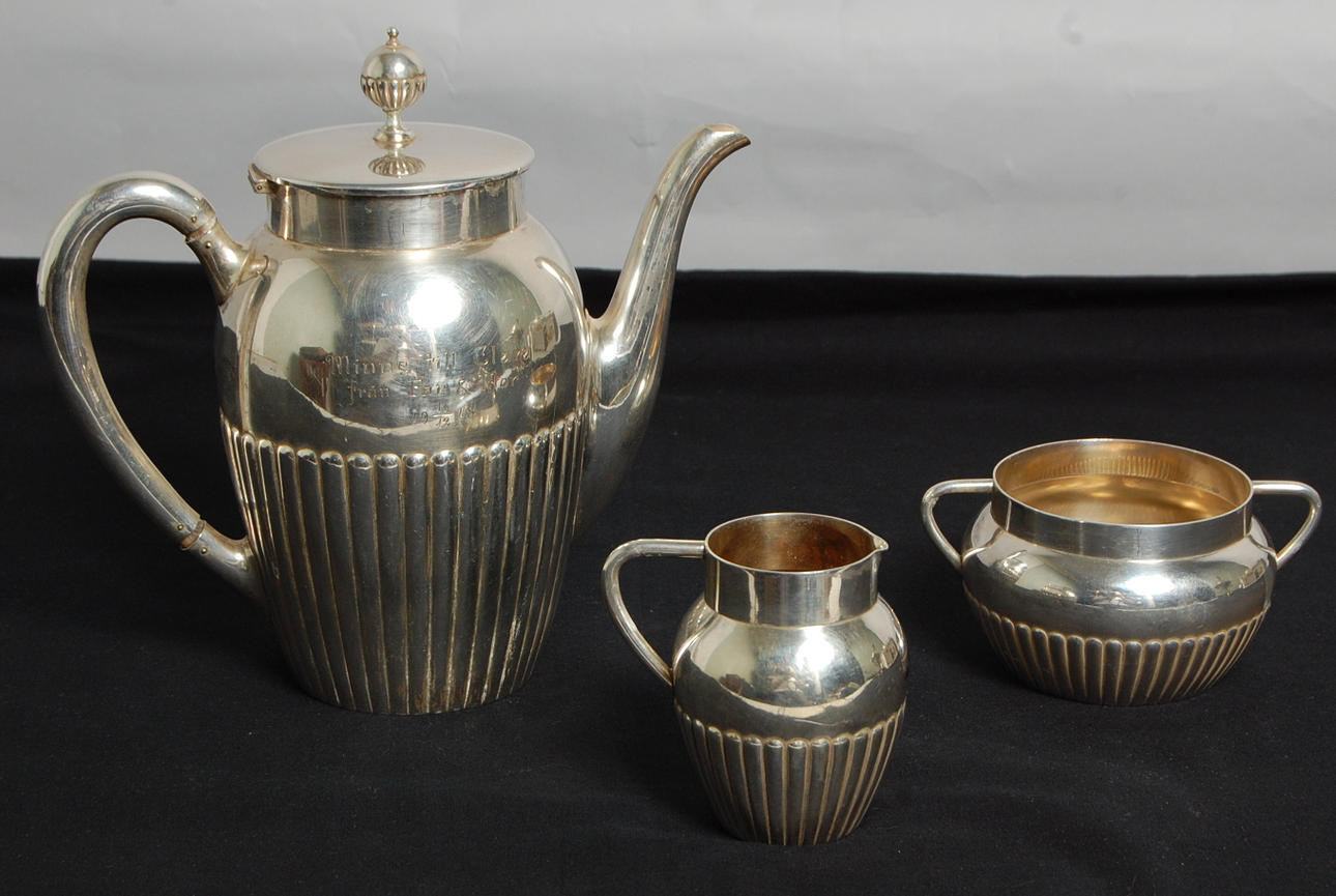 KAFFESERVIS, 3 delar, silver, stämplat, Axel Larsson Helsingborg, 1914-1918, vikt 964 g.