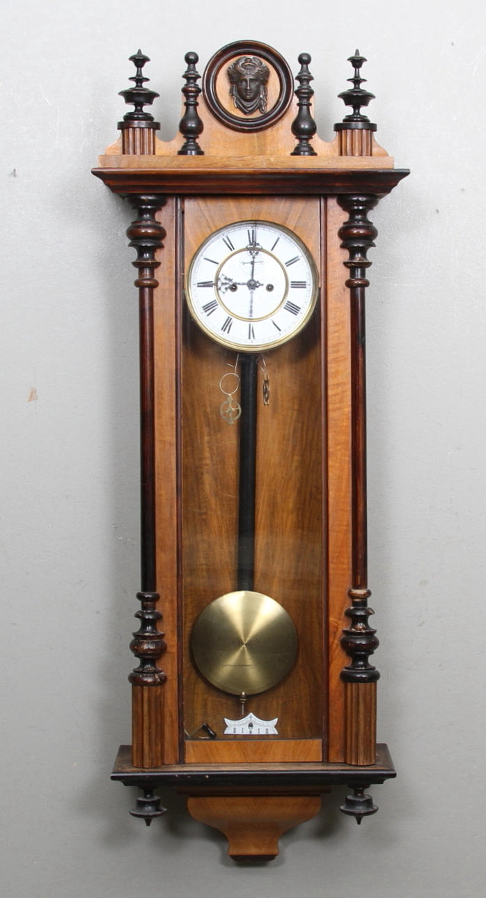 VÄGGUR, Lodregulator, 1900 talets första hälft.