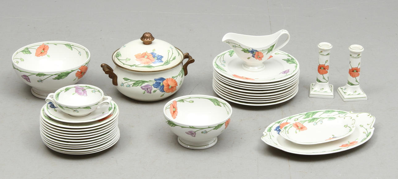 MATSERVIS, ca 30 delar, "Amapola" Villeroy & Bosch samt Fissler.
