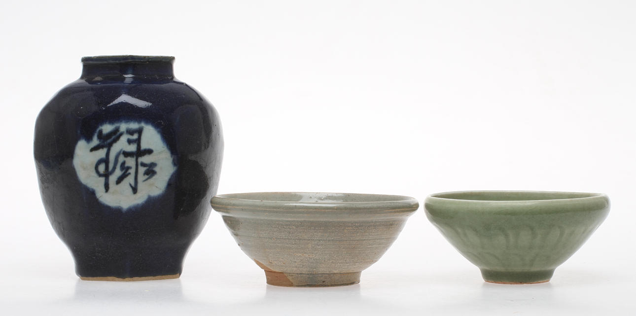 SKÅLAR, 2 st, VAS, porslin, Kina.