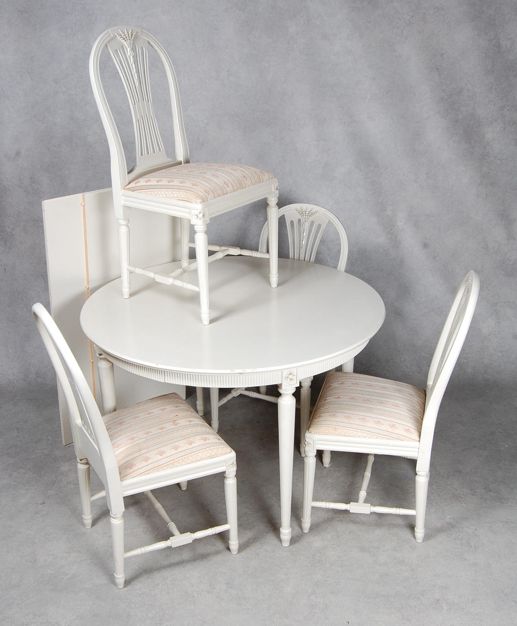 MATSALSMÖBELEMANG, 5 delar, gustavianskstil, 1900-tal.