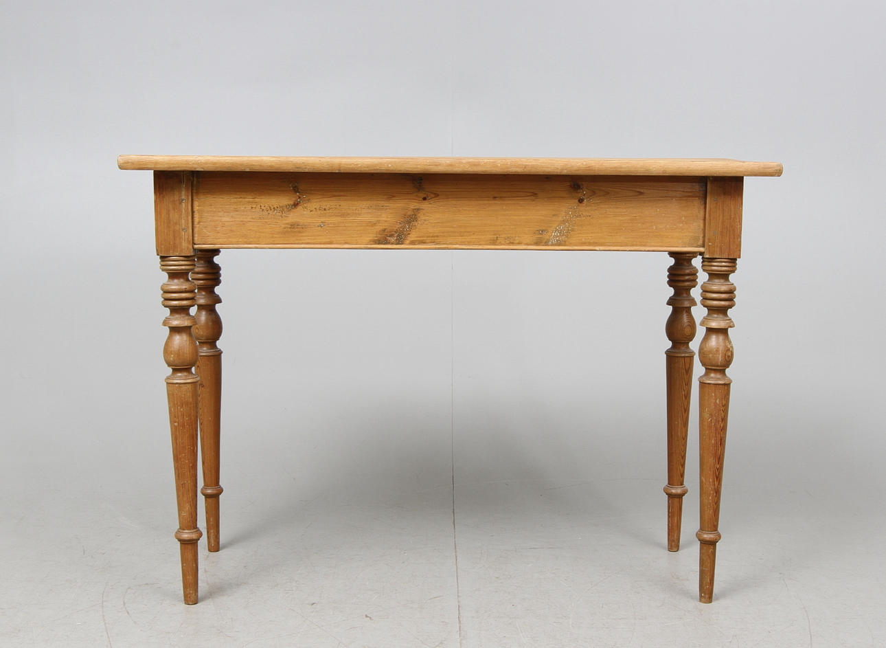 BORD, furu, 1800-tal.