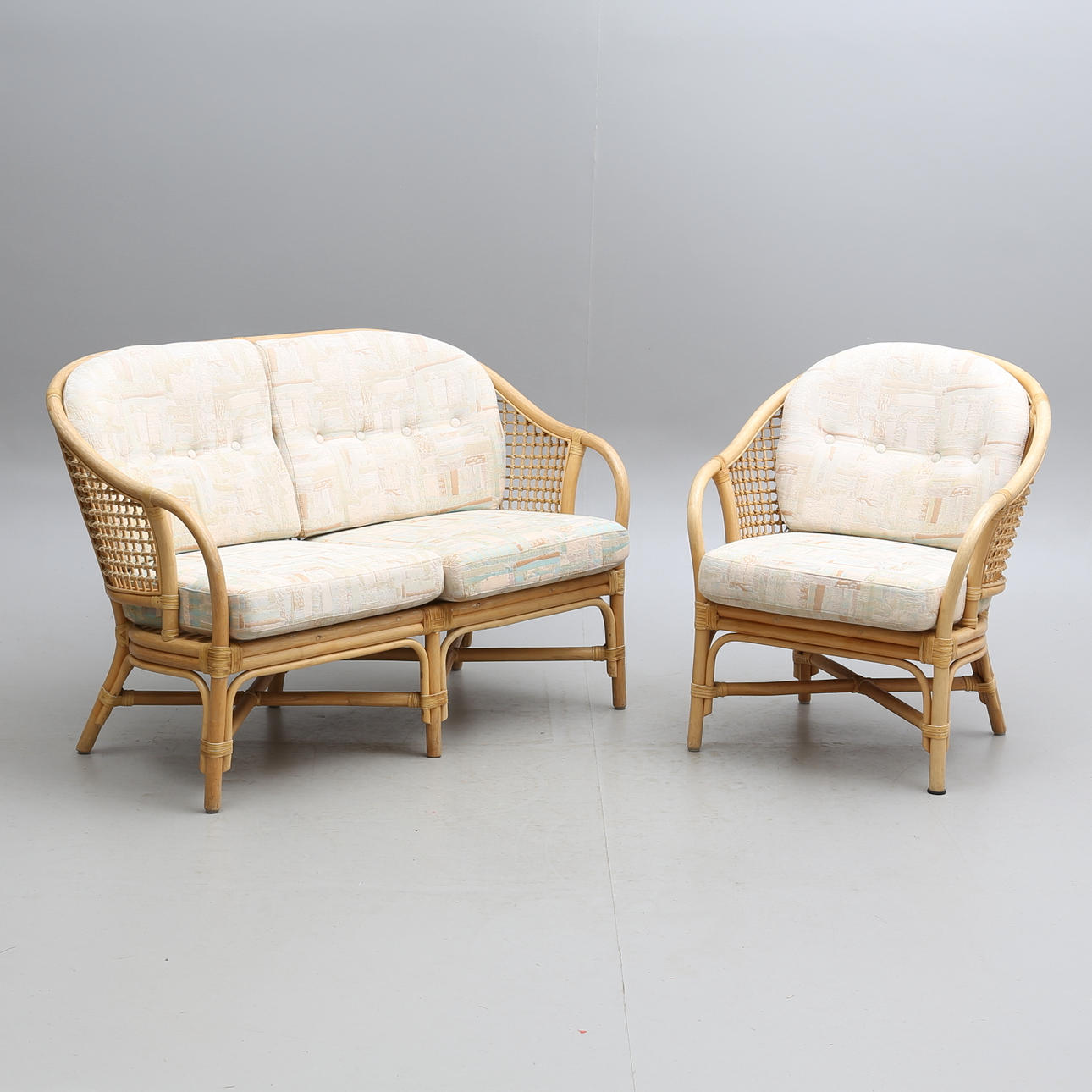 SOFÁ y BUTACA, bambú, finales del siglo XX.