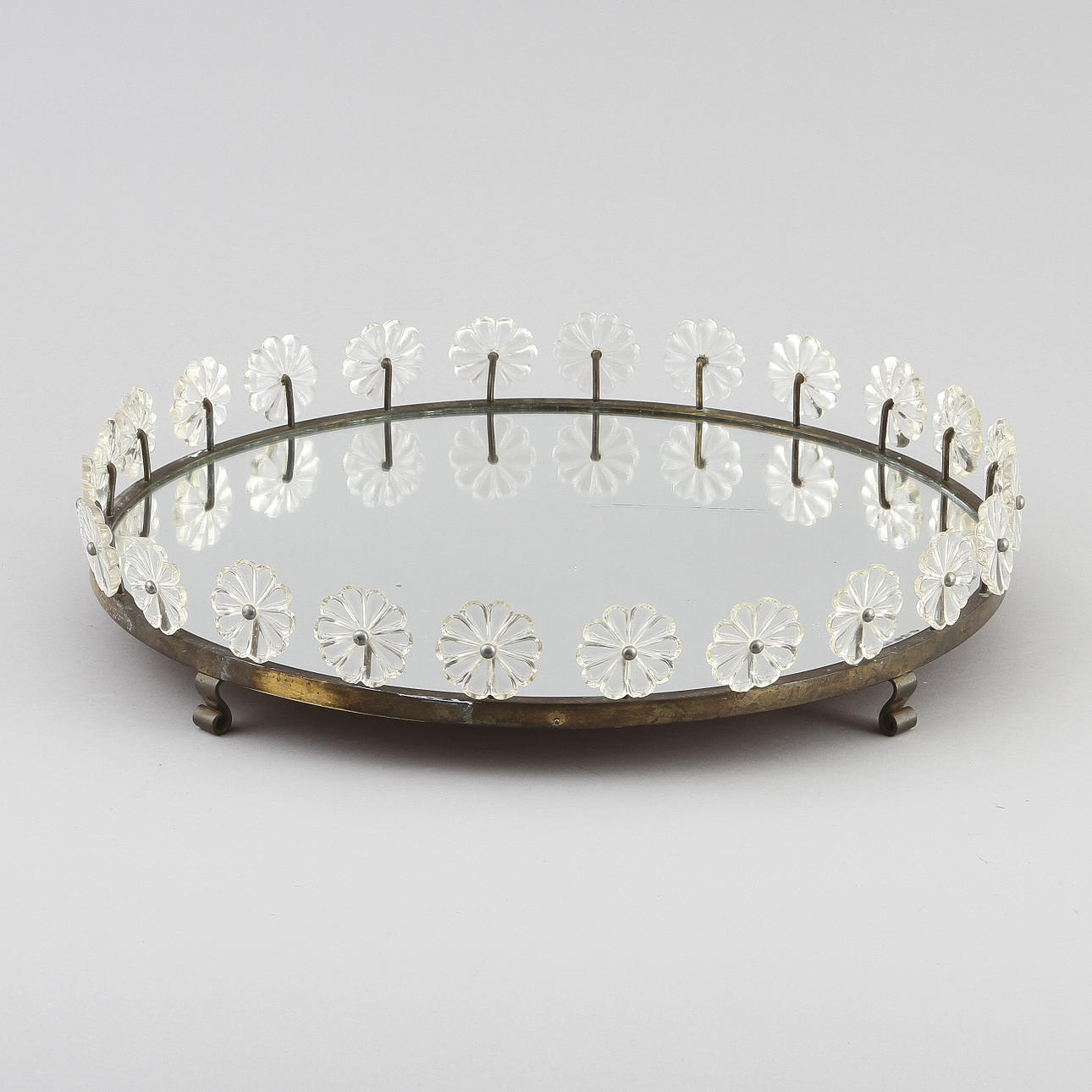 BORDSPLATEAU, Firma Svenskt Tenn, 1900-talets mitt.