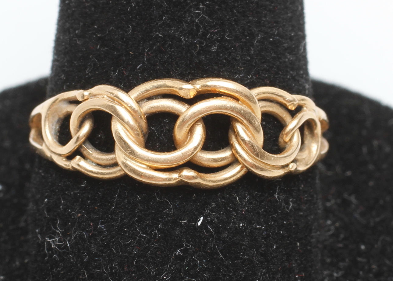 RING BISMACK, 18k guld, vikt ca 2,4 gr.