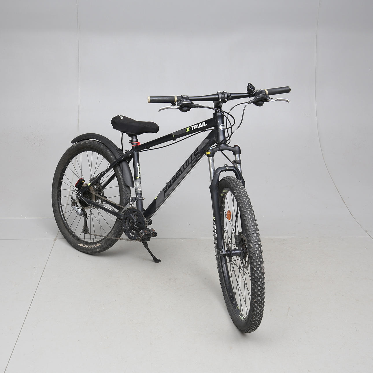 CYKEL, Yosemite X-trail, 21 gear.