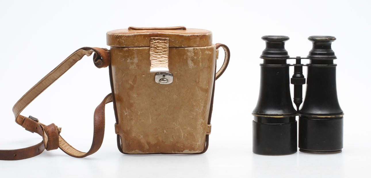 KIKARE med VÄSKA, 1800/1900-tal.