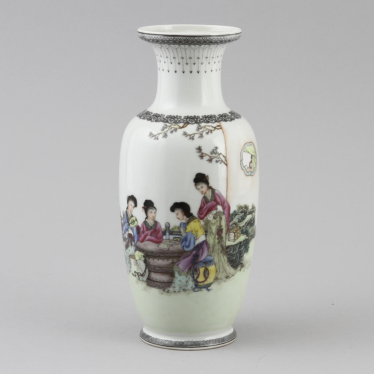 VAS, porslin, Kina, 1900-tal.