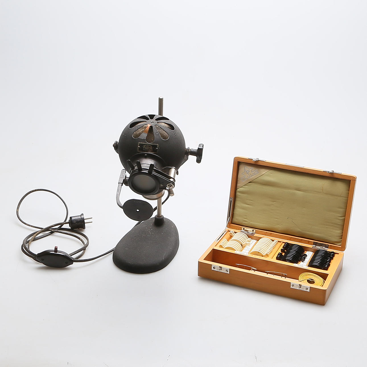 OPTIKERVERKTYG, 1900-tal.