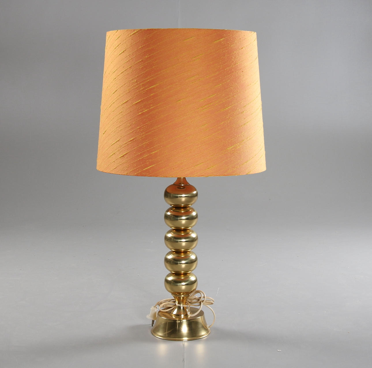 BORDSLAMPA, Mässing, 1900-talets andra hälft.