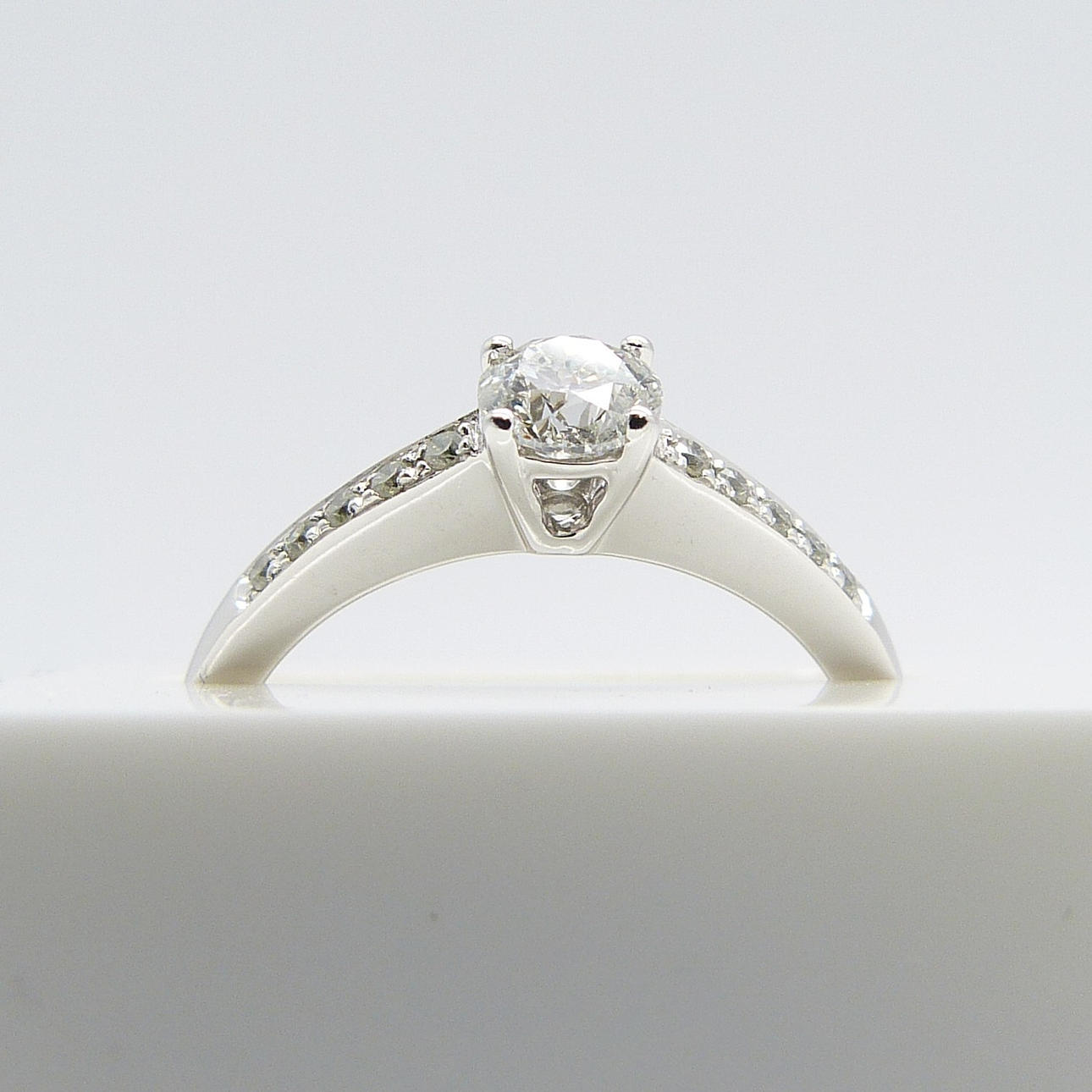 DIAMANTRING, 0,50 KARAT.