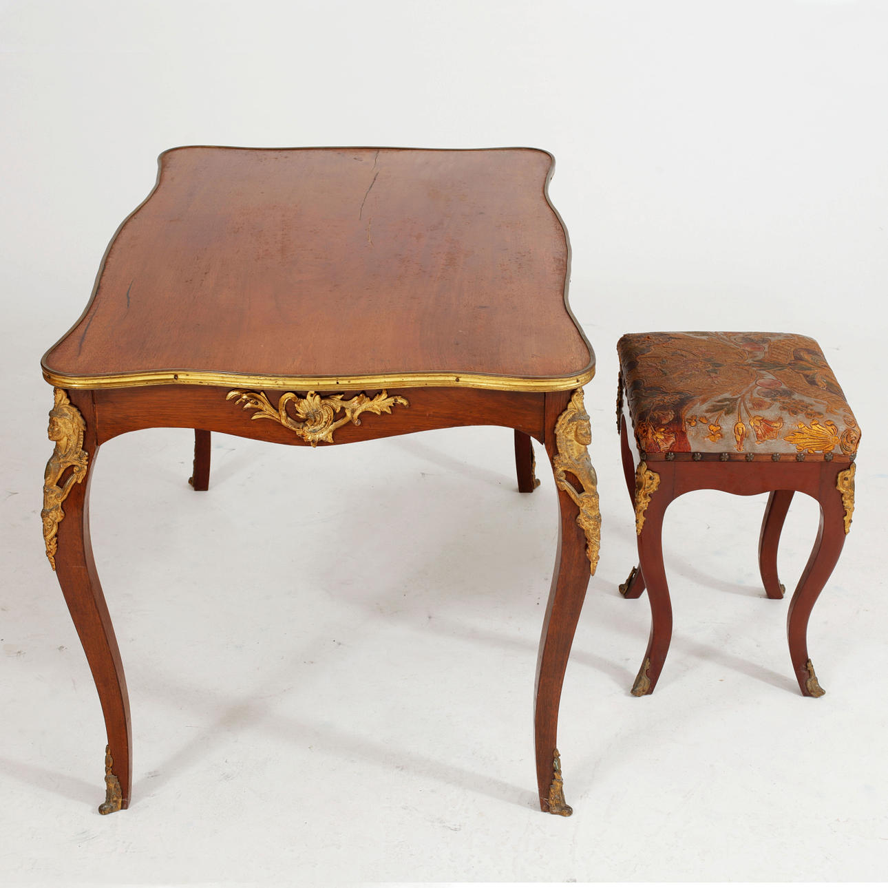 TABLE and STOOL, rococo style. Furniture - Tables - Auctionet