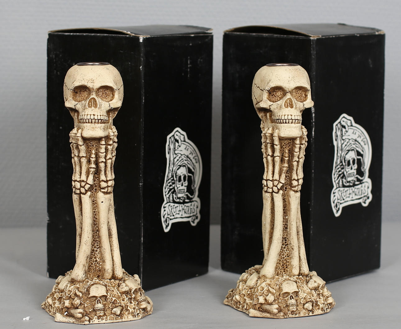 DÖDSKALLELJUSSTAKAR (2). As ye sow Skullywass.