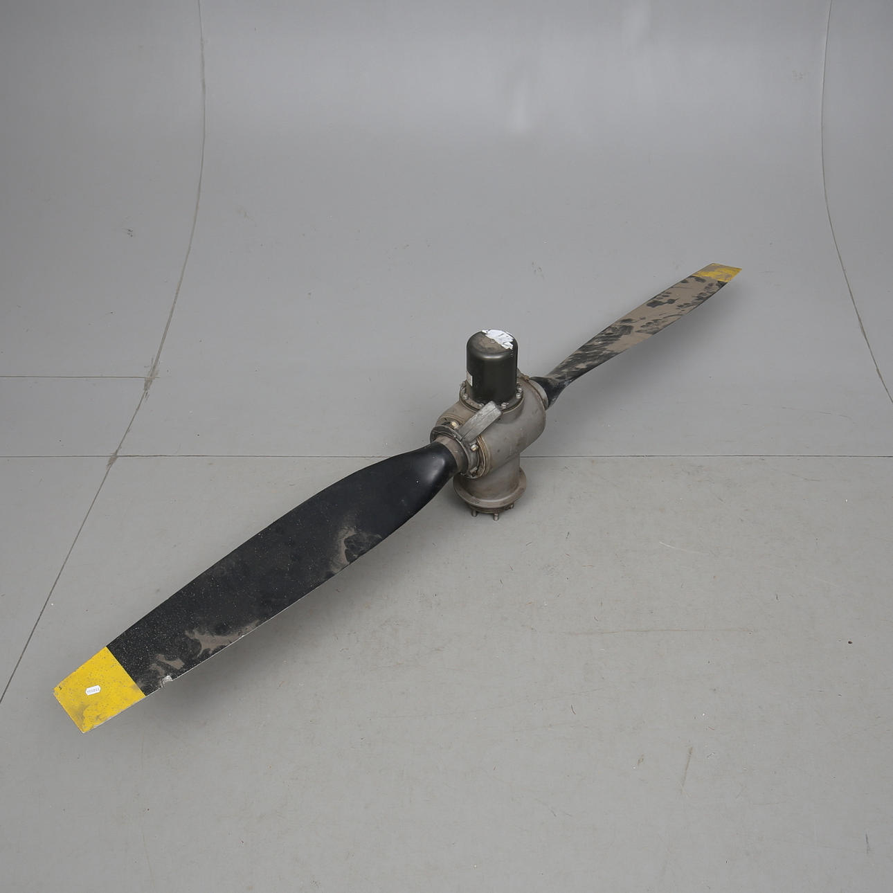 AIRPLANE PROPELLER, probably SAAB Safir, 1900s.