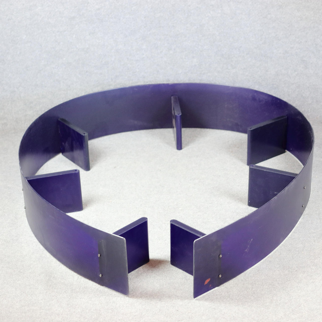 WALL SHELF, blue "Bookworm", design Ron Arad, Kartell.