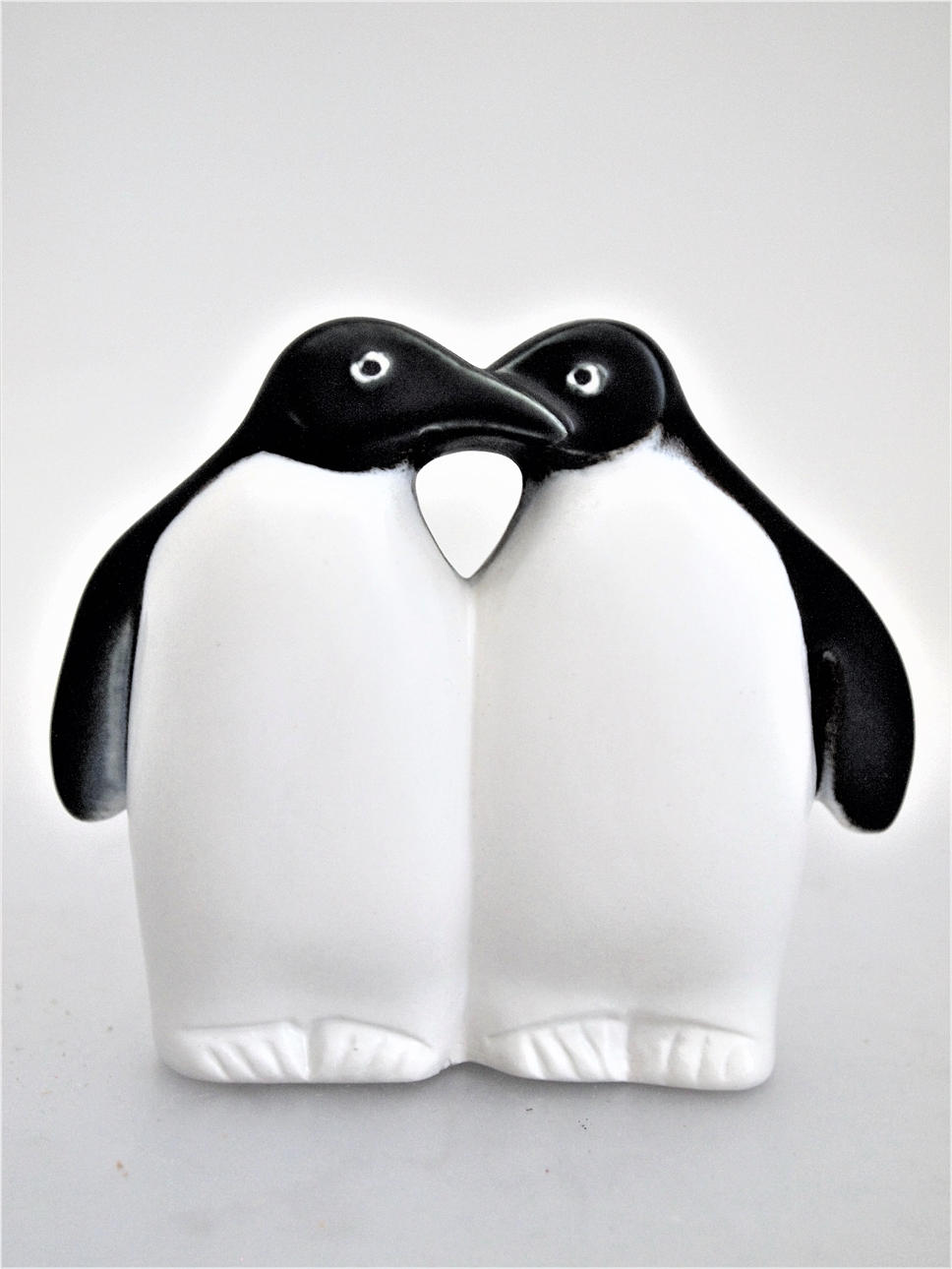 LISA LARSON. FIGURINE, 