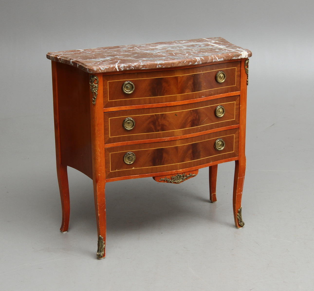 BYRÅ, med stenskiva, Louis XVI-stil, 1900-tal.